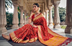 a beautil indian women in Marwadi Chunri Saree